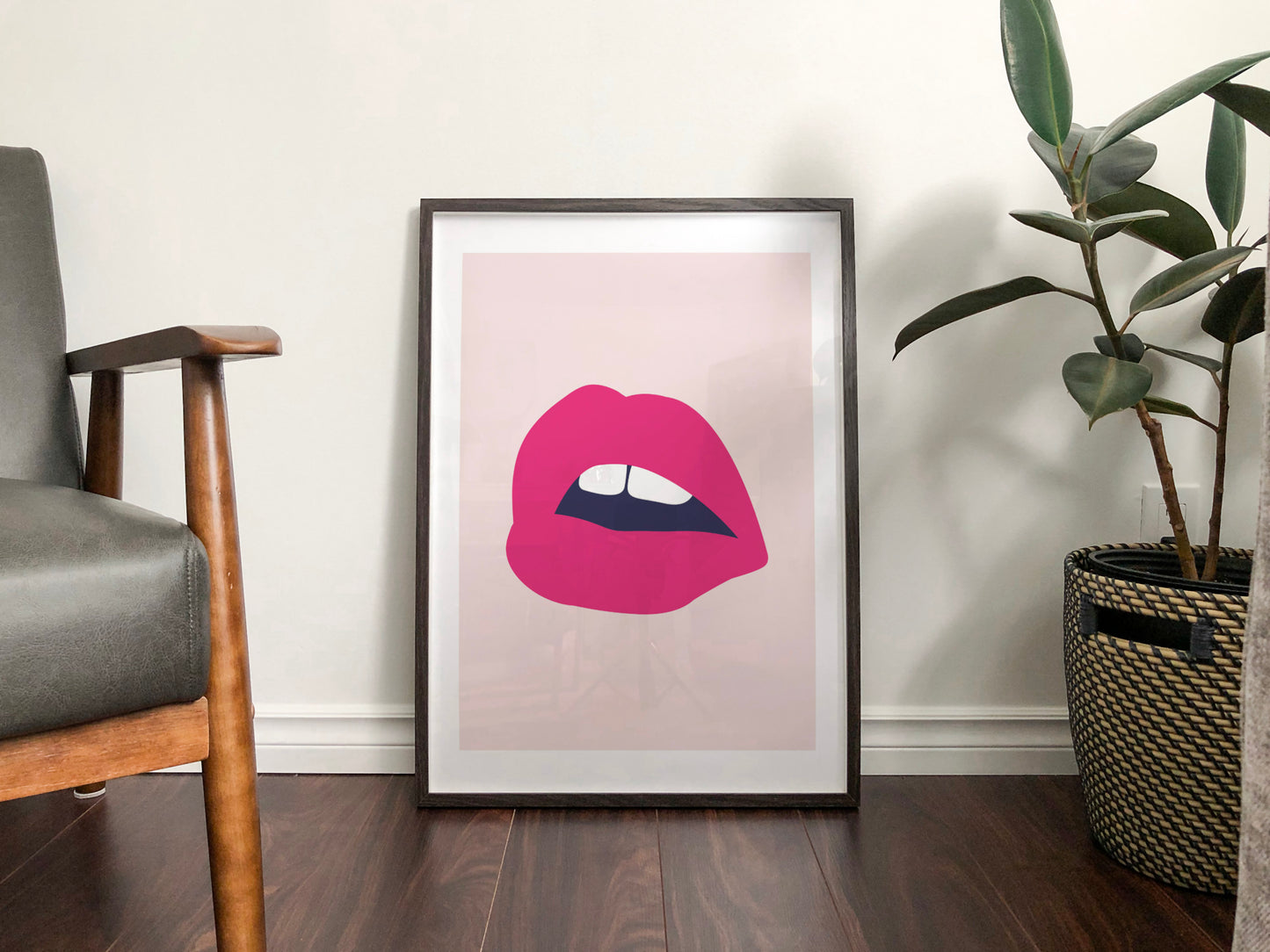 Pink Lips Salmon Back Print